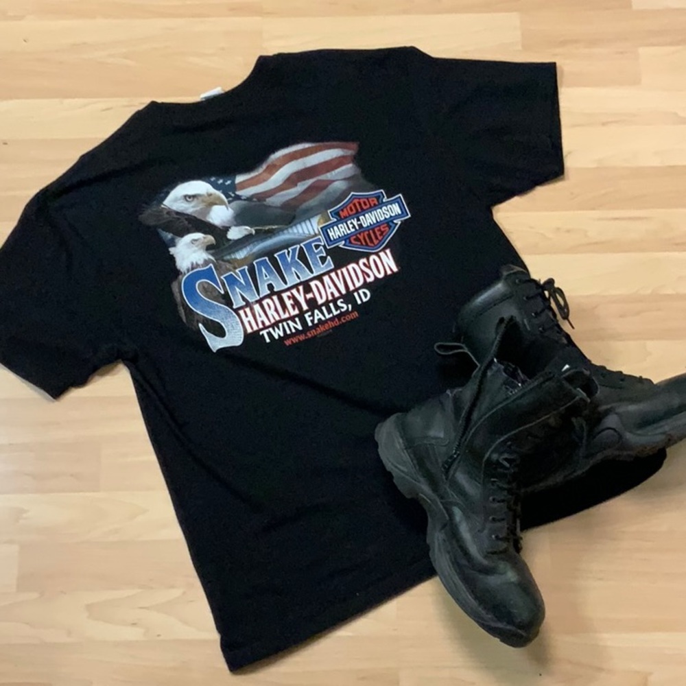 Harley Davidson Flag and Eagle logo men’s XL Tee.